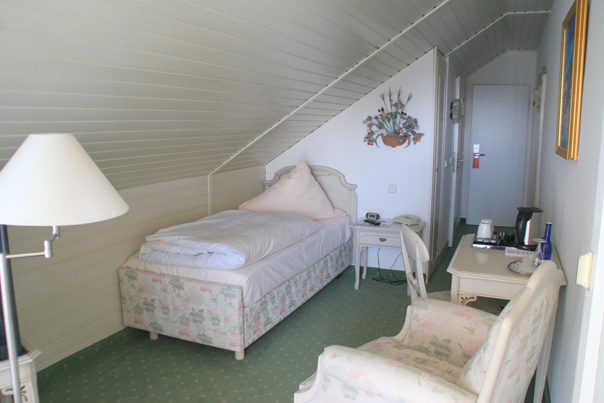 Sure Hotel By Best Western Rhoen Garden Poppenhausen Dış mekan fotoğraf