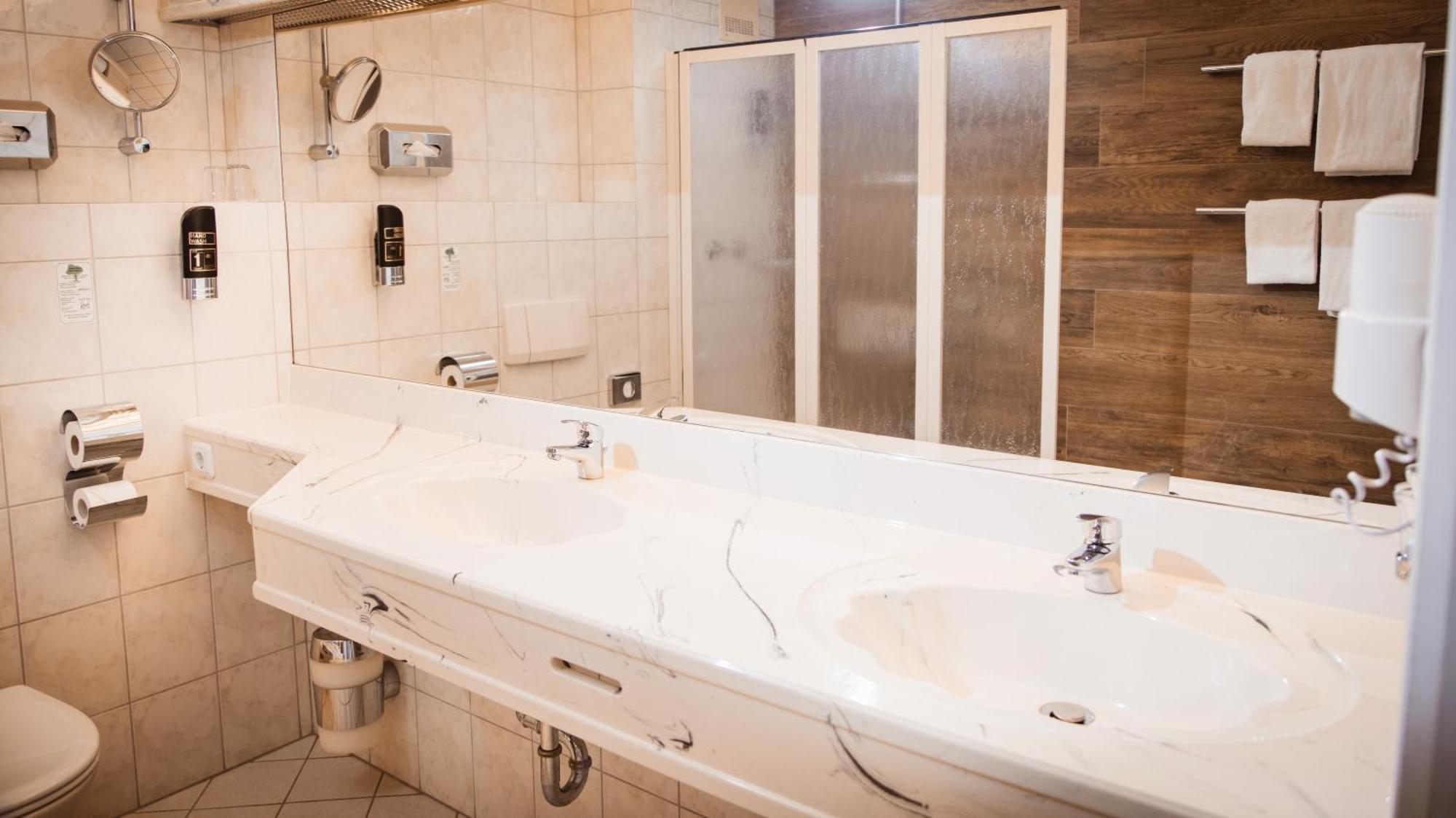 Sure Hotel By Best Western Rhoen Garden Poppenhausen Dış mekan fotoğraf
