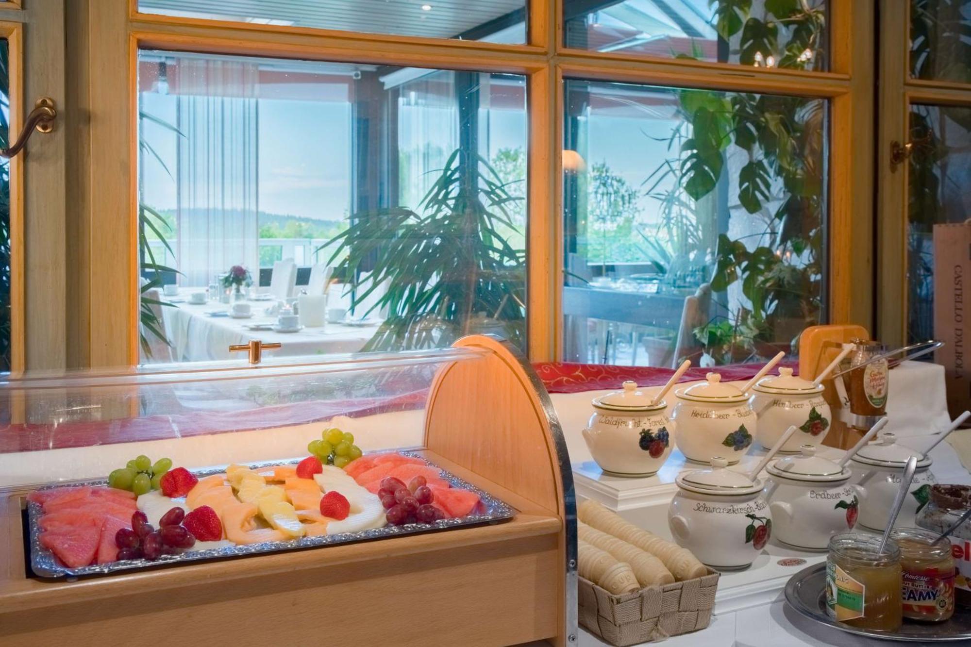 Sure Hotel By Best Western Rhoen Garden Poppenhausen Dış mekan fotoğraf