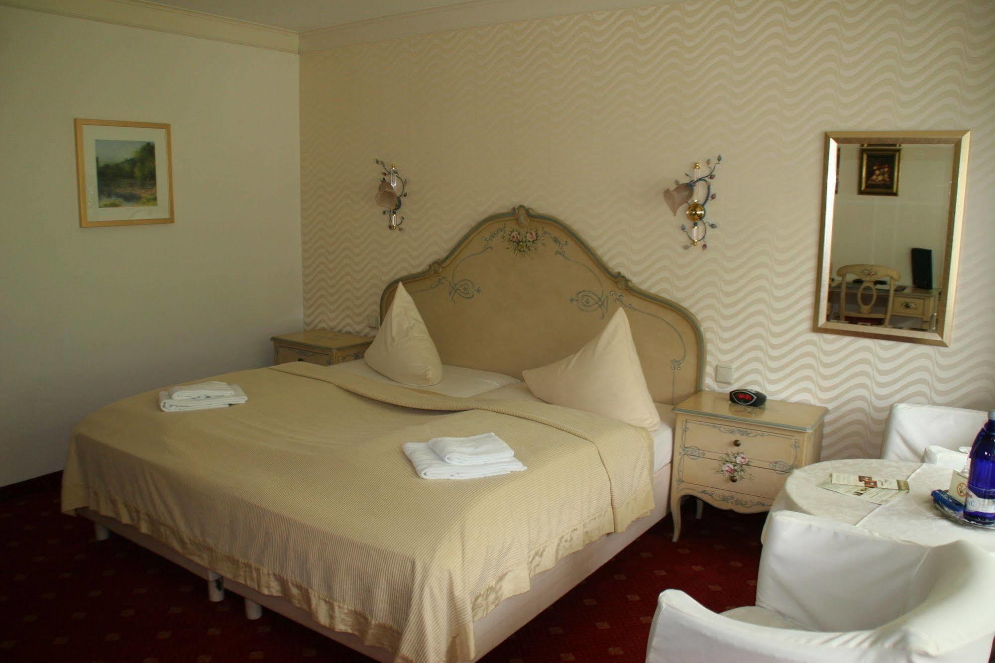 Sure Hotel By Best Western Rhoen Garden Poppenhausen Dış mekan fotoğraf